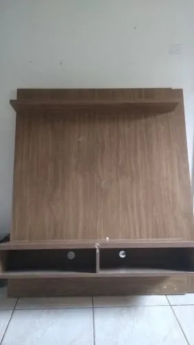 Painel para TV em madeira