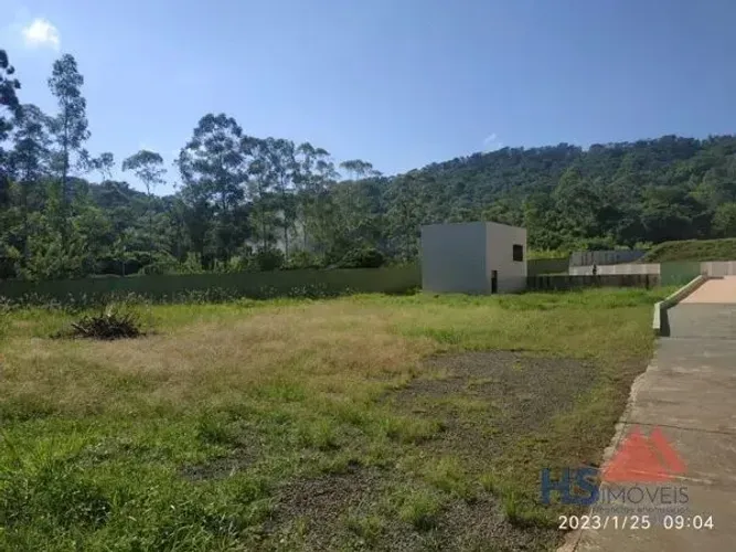 Chácara à venda por R$ 2500000.00, 24000.00 m2 - LIMOEIRO - LONDRINA/PR