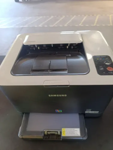 Impressora Samsung (COM DEFEITO) CLP-325W