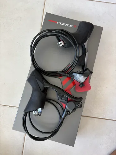Trocadores Sram Force AXS 12v sti hidráulico