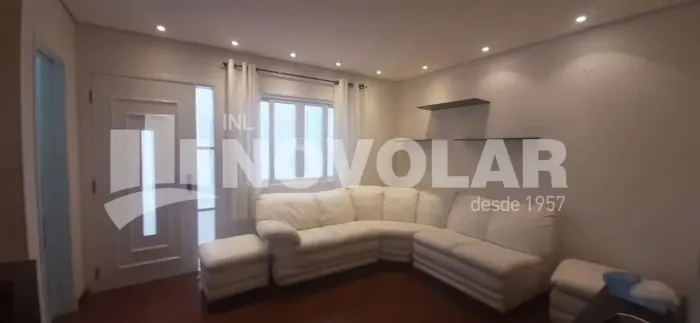 Sobrado em Condomínio Parada Inglesa com 3 dormitórios 1 suíte e 3 vagas de garagem