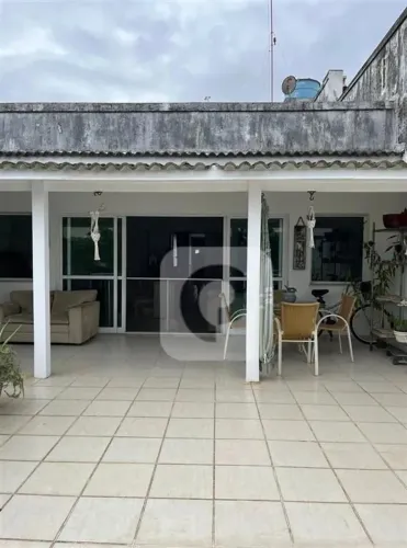 Patrimovel vende Cobertura no Recreio dos Bandeirantes, 193 m2., 3 quartos sendo 01 suite.