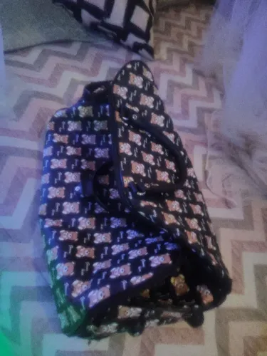 Bolsa grande com rodas