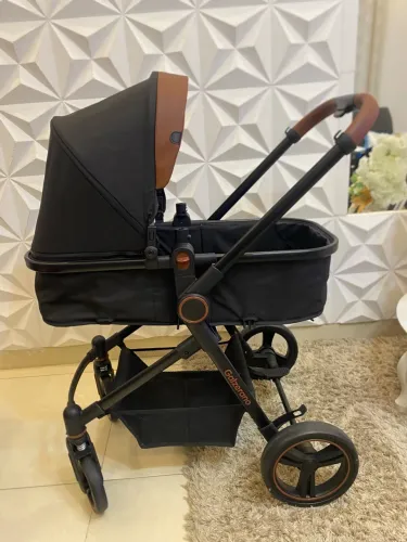 Carinho de bebê NOVO