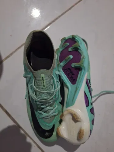 Chuteira Nike campo