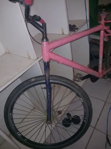 Bicicleta de alumínio