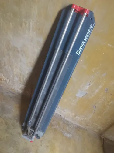 Riscadeira de pisos-Policorte