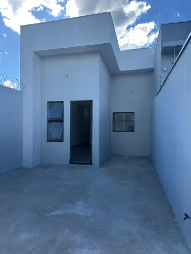 Casa a venda no Bairro Monte Belo