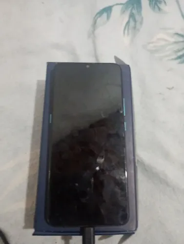 Celular usado em boas condições de uso