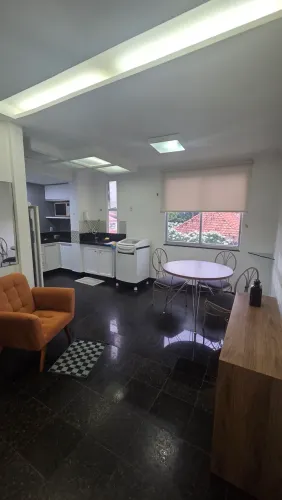 Apartamento Mobiliado 2.200,00