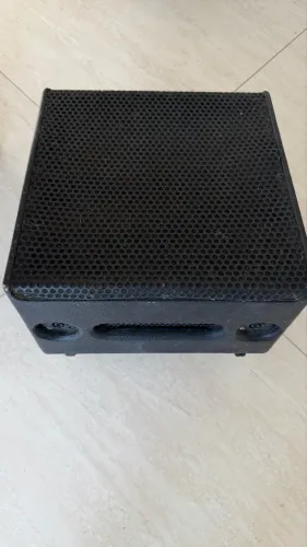 Caixa de Som de Retorno 500 watts