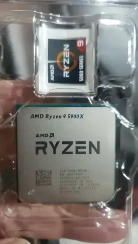 Processador AMD Ryzen 9 5900X de 12 Núcleos e 4.8 GHz