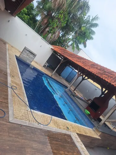 Limpeza de piscina