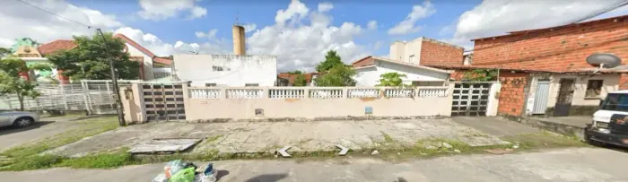 Imóvel para venda tem 120 metros quadrados com 3 quartos em Boa Vista-Castelão - Fortaleza