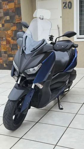 Yamaha XMAX 250
