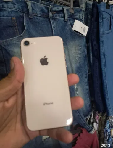 VENDO CELULAR IPHONE 8 GIGAS 64