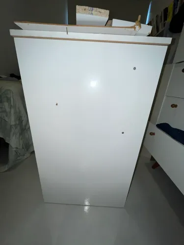 Mesa de estudos com gaveta 