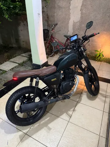 Suzuki Intruder 125cc 2006 Cafe Racer Aceito Cartão