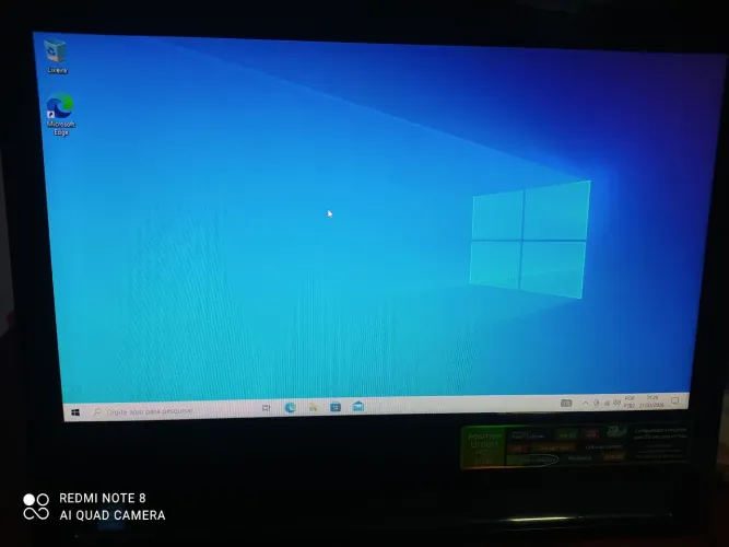 Vendo PC com teclado 