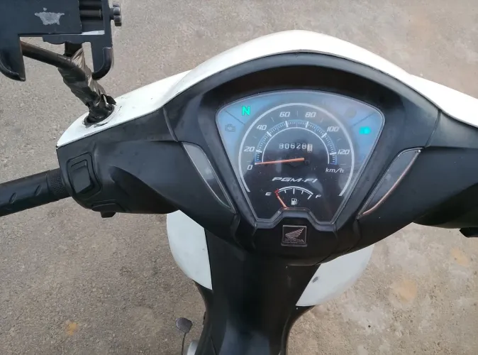 Vendo ou troco  biz 110 