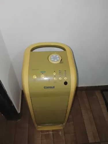 Umidificador CONSUL usado.