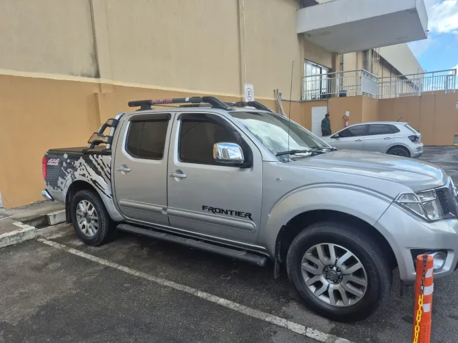 Nissan Frontier SL CD 4X4 2.5tb Diesel AUT 2013