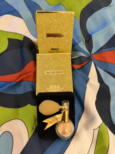 spray iluminador Alice Academy Specular Flash Spray?