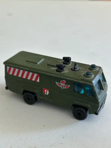 Veículo militar Matchbox Command Vehicle da série Commando 1980