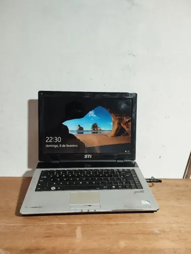 NOTEBOOK 4GB ACEITO CARTÃO DO GARANTIA 300$