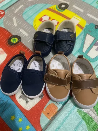 Sapatinho De bebê marca pimpolho