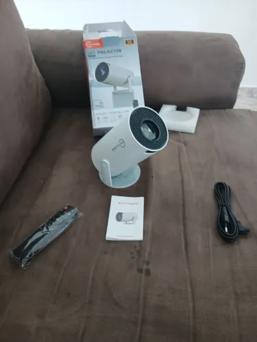 vendo projetor portátil  170 reais 
