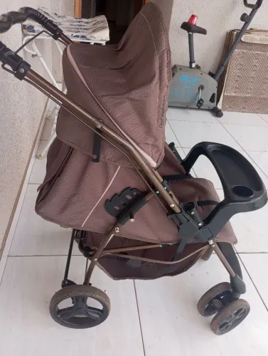 Carrinho de bebê Galzerano reversível iii + bebê conforto 