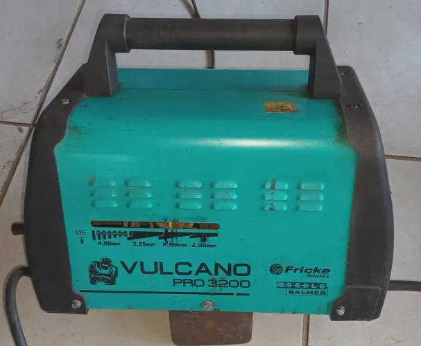 Máquina de solda VULCANO PRO 3200 completa.