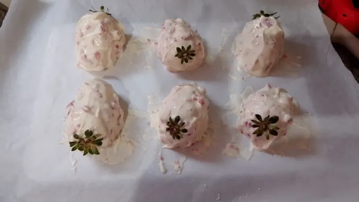 Morango cravejado