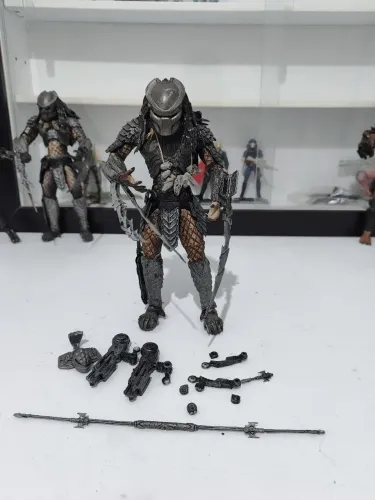 McFarlane predador