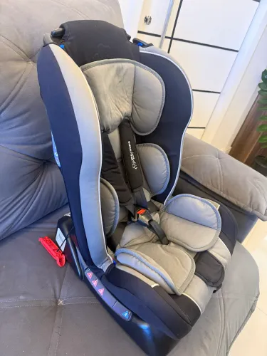 Cadeirinha Infantil 0-25kg com regulagem 