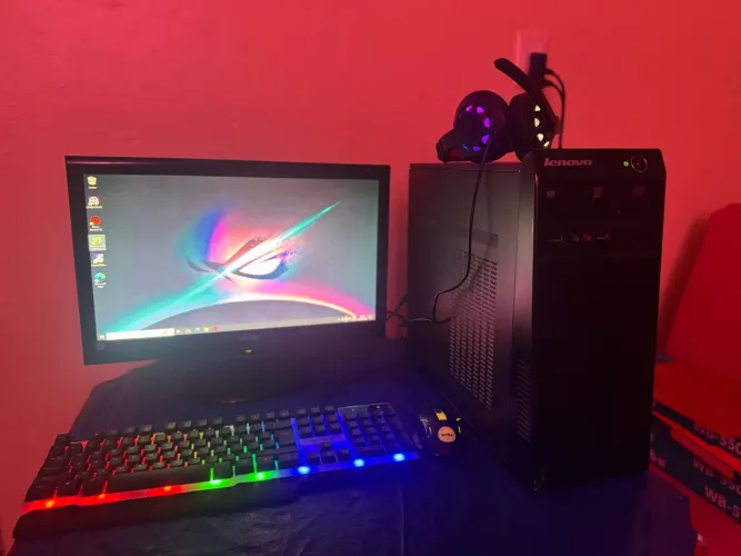 Pc Gamer Completo i3 4130+GT 1030 2GB+8GB RAM+SSD 240GB+Fone Gamer