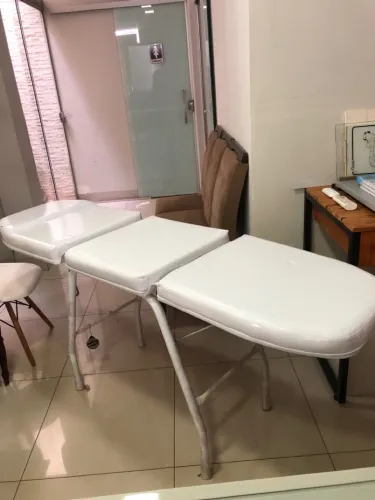 Maca Poltrona Fixa Depilação Tatuagem Massagem 3 Posições Aço Branco