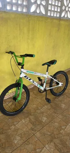 Bicicleta aro 20 em perfeito estado