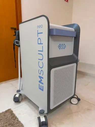 VENDO EMSCULPTNEO TECNOLOGIA MÉDICA