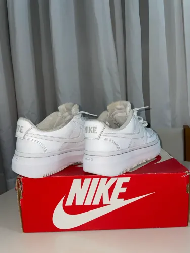 Nike Court Vision