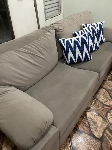Sofá em suede