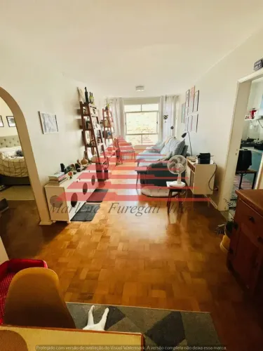 Oportunidade na Frei Caneca! Apto 60 m², iluminado e arejado, com 1 vaga e excelente local