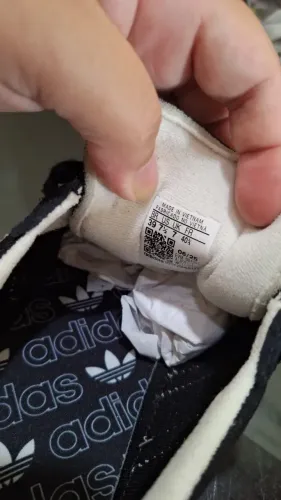 Tênis Adidas 