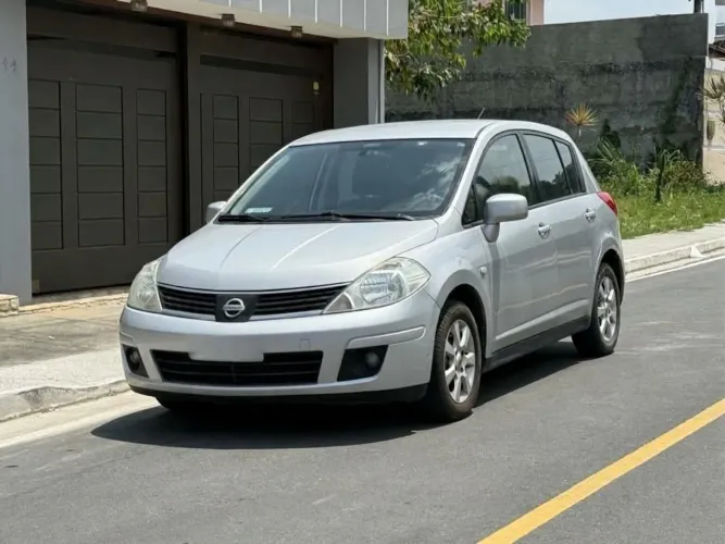 Nissan Tiida S 1.8/1.8 Flex 16V Aut. 2008