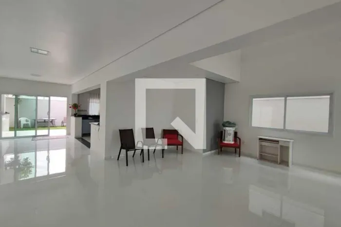 CASA RESIDENTIAL em Campinas - São Paulo, Swiss Park