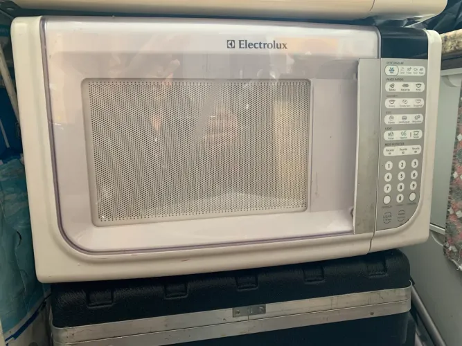 Microondas Electrolux MEF41  31 litros 110v