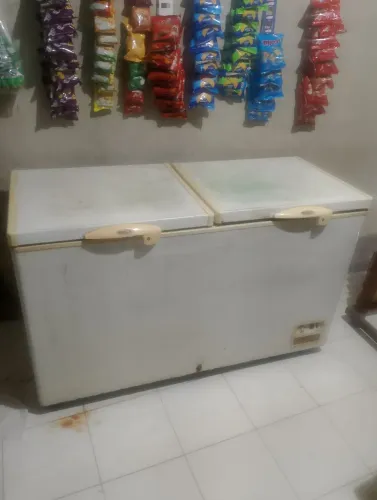 Vendo Frizer, funcionando bem.