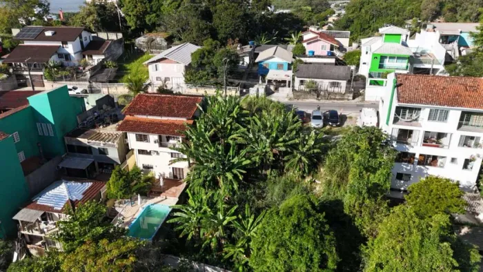 Terreno para Venda em Florianópolis, Agronômica
