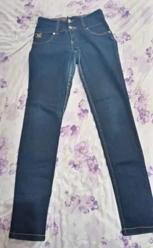 Calça jeans feminina MORENA ROSA